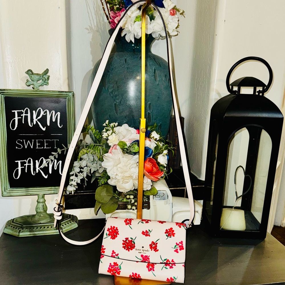 Kate Spade Perry White Leather Floral Crossbody Bag - EUC - Retails $239 - Picture 6 of 16
